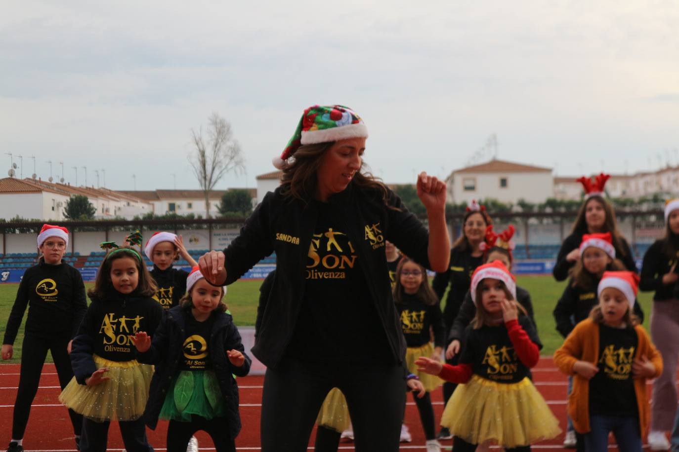 Solidaridad, deporte y mucha diversión en la I San Silvestre de la ciudad