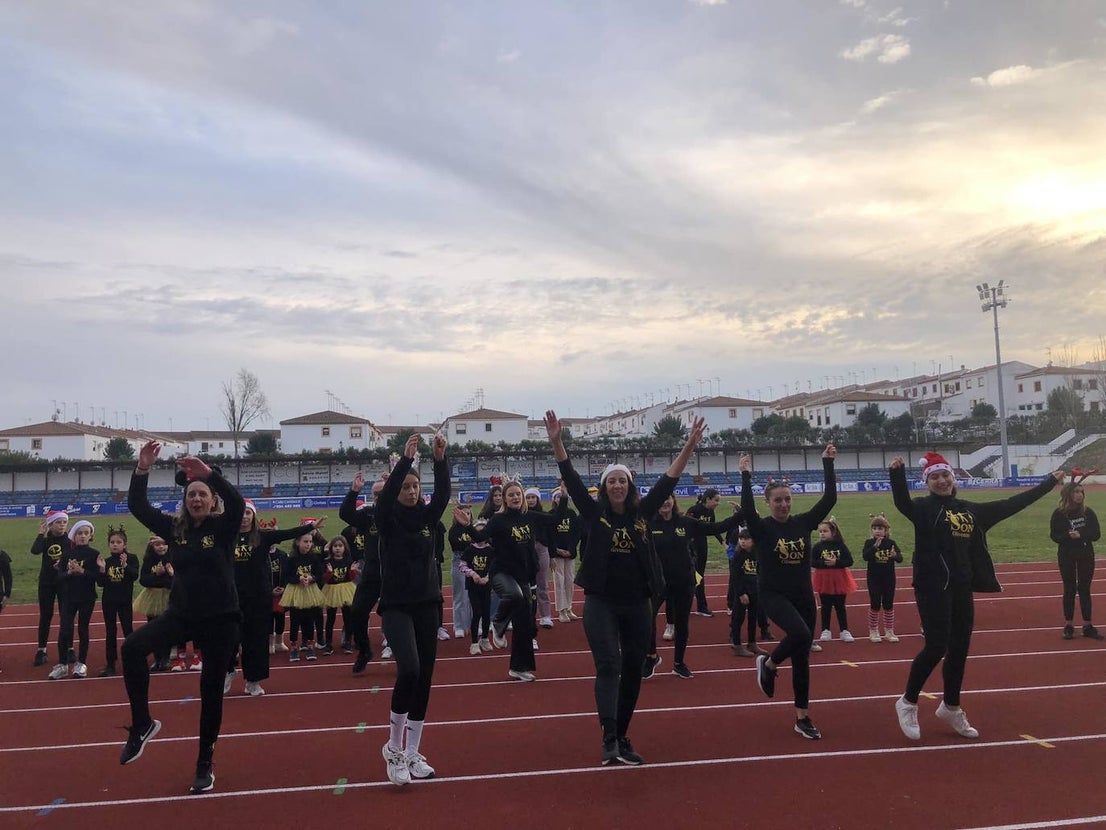 Solidaridad, deporte y mucha diversión en la I San Silvestre de la ciudad