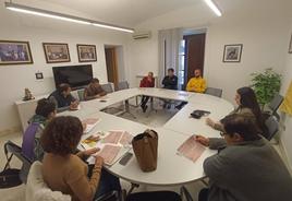 Asistentes a la reunión mantenida.