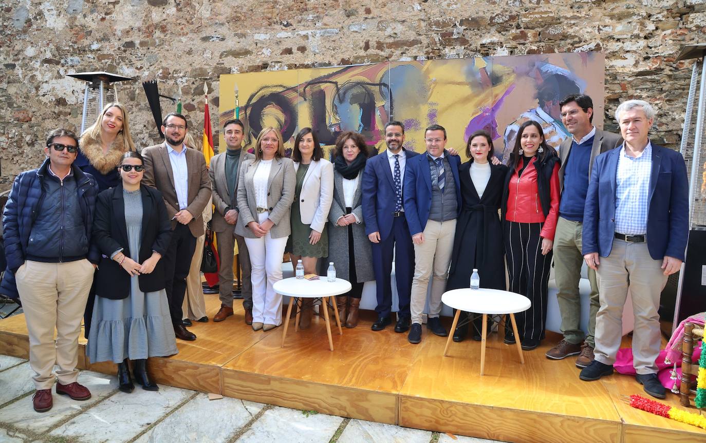 Olivenza inauguró la temporada taurina con un programa de lujo y un lleno hasta la bandera