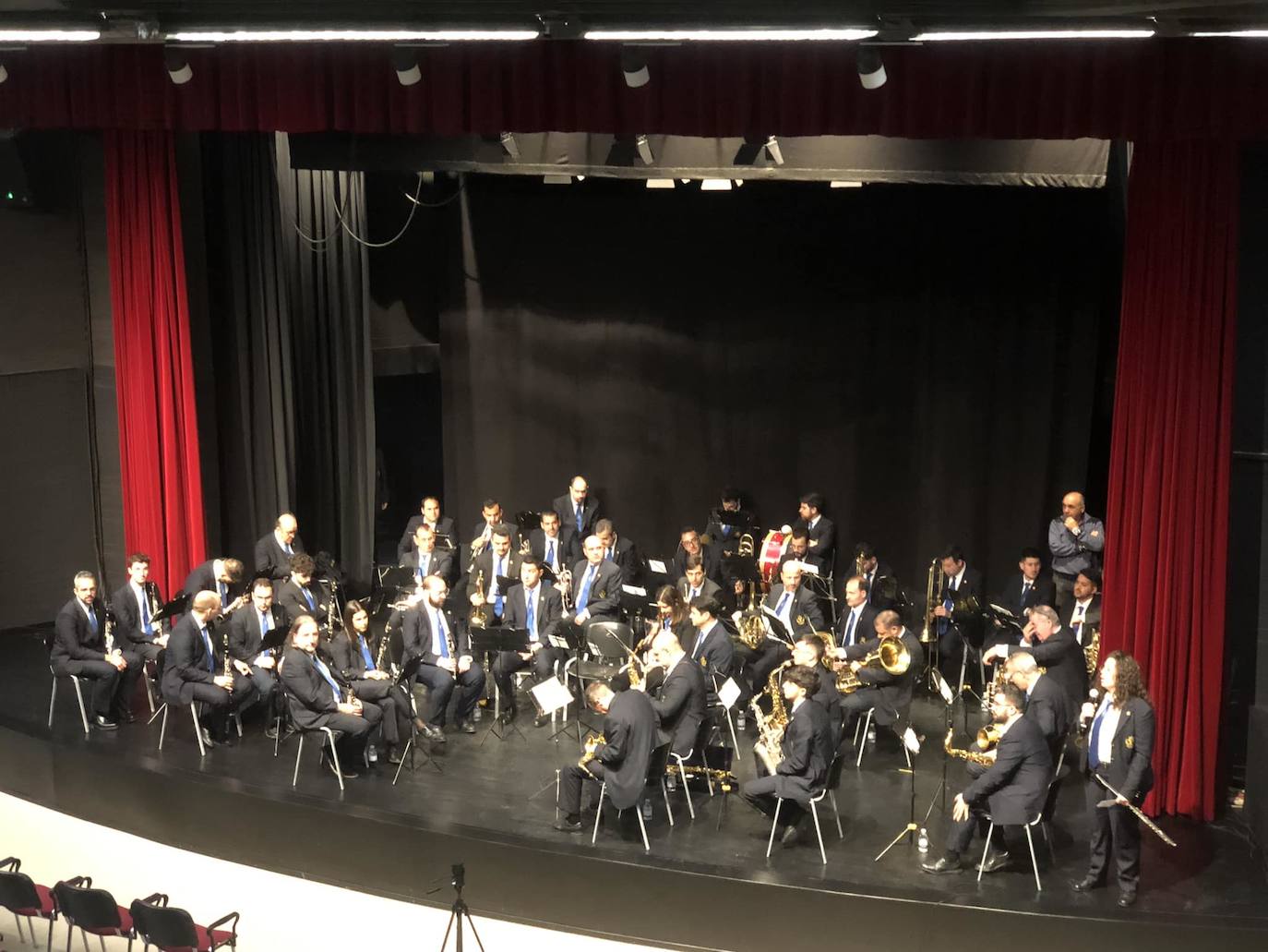 Olivenza inauguró la temporada taurina con un programa de lujo y un lleno hasta la bandera