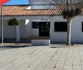 Sale a licitación el bar-cafetería municipal de San Rafael