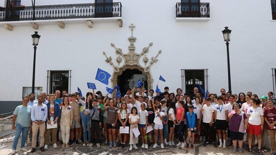 Los estudiantes celebran el Día de Europa junto al Ceiprex