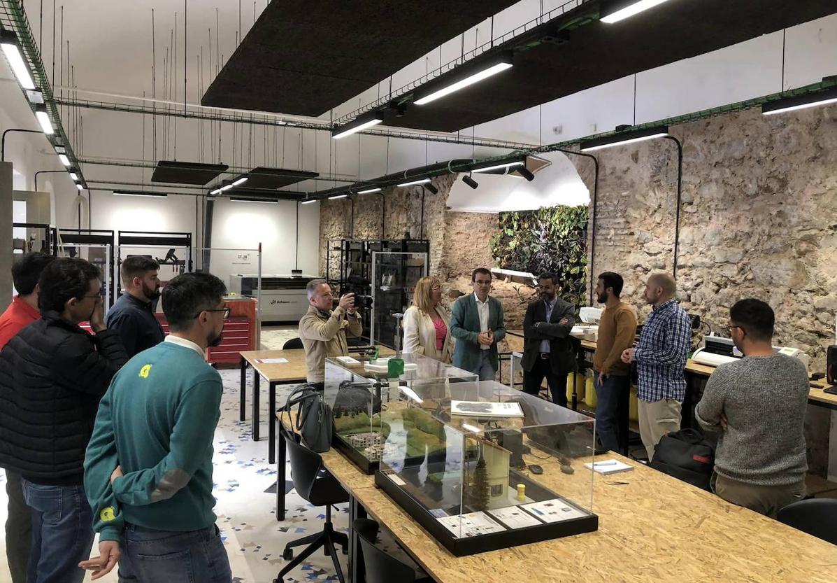 Comienza su andadura el Laboratorio de Fabricación Digital de Olivenza