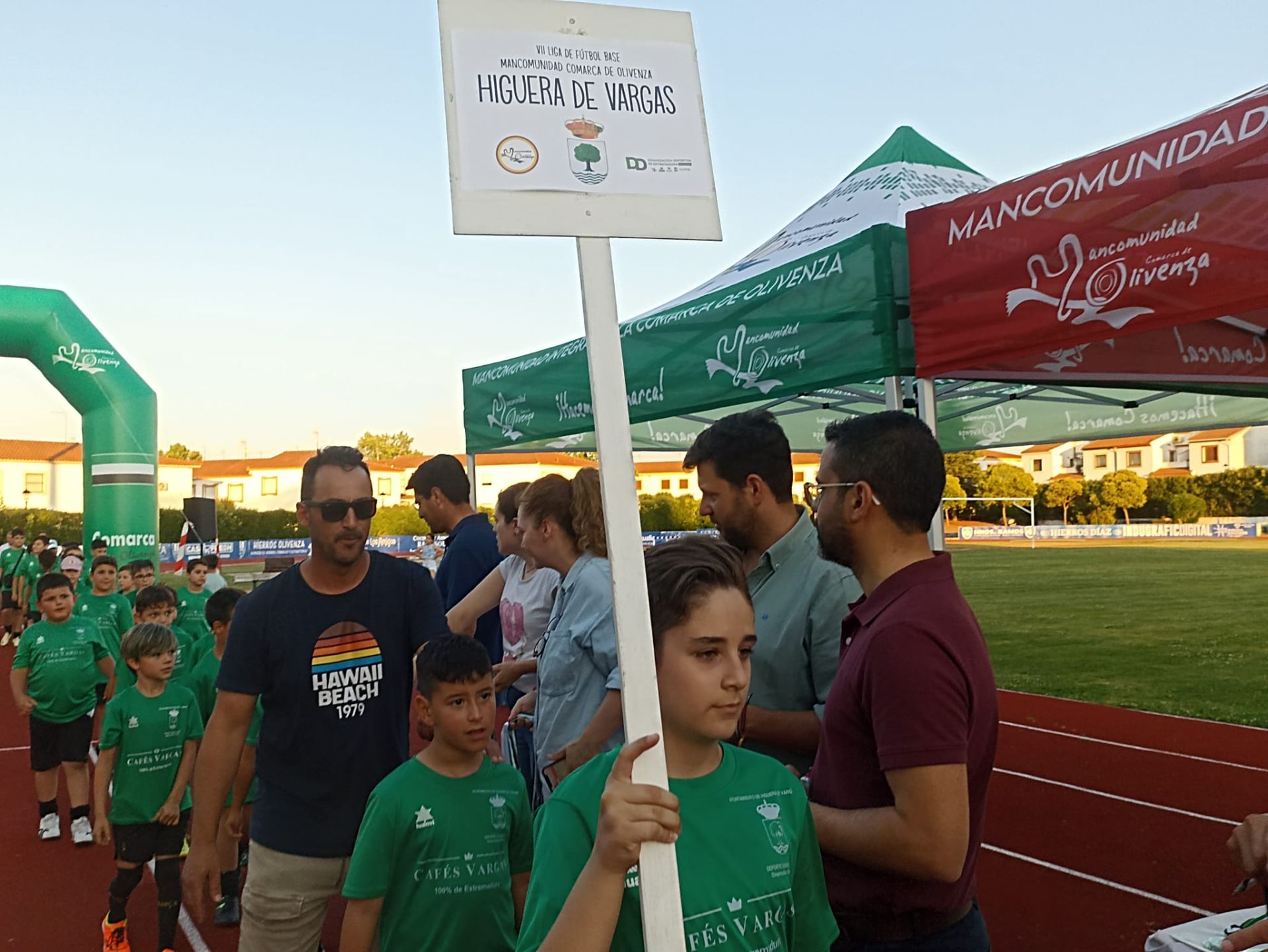 La clausura de la VII Liga de Fútbol reunió a casi 400 deportistas de la Comarca