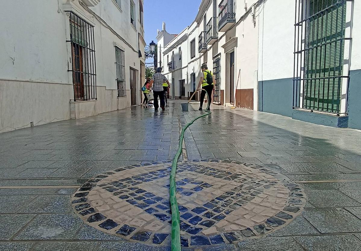 Limpieza de la plataforma única recién acabada.