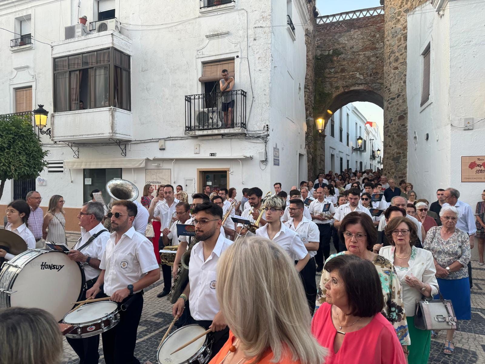 76 niños y niñas de Primera Comunión procesionaron en el Corpus Christi