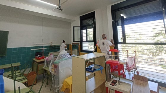 Comienzan los trabajos de limpieza, reparación y mantenimiento de los centros educativos