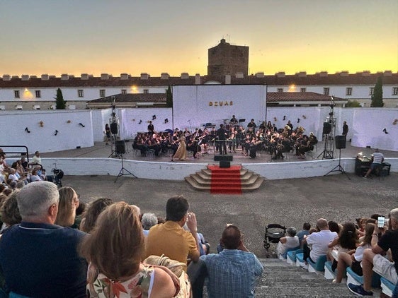 La Filarmónica deslumbró en su concierto en el que hubo variadas colaboraciones