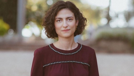 La escritora oliventina Elena Álvarez protagonizará un encuentro literario