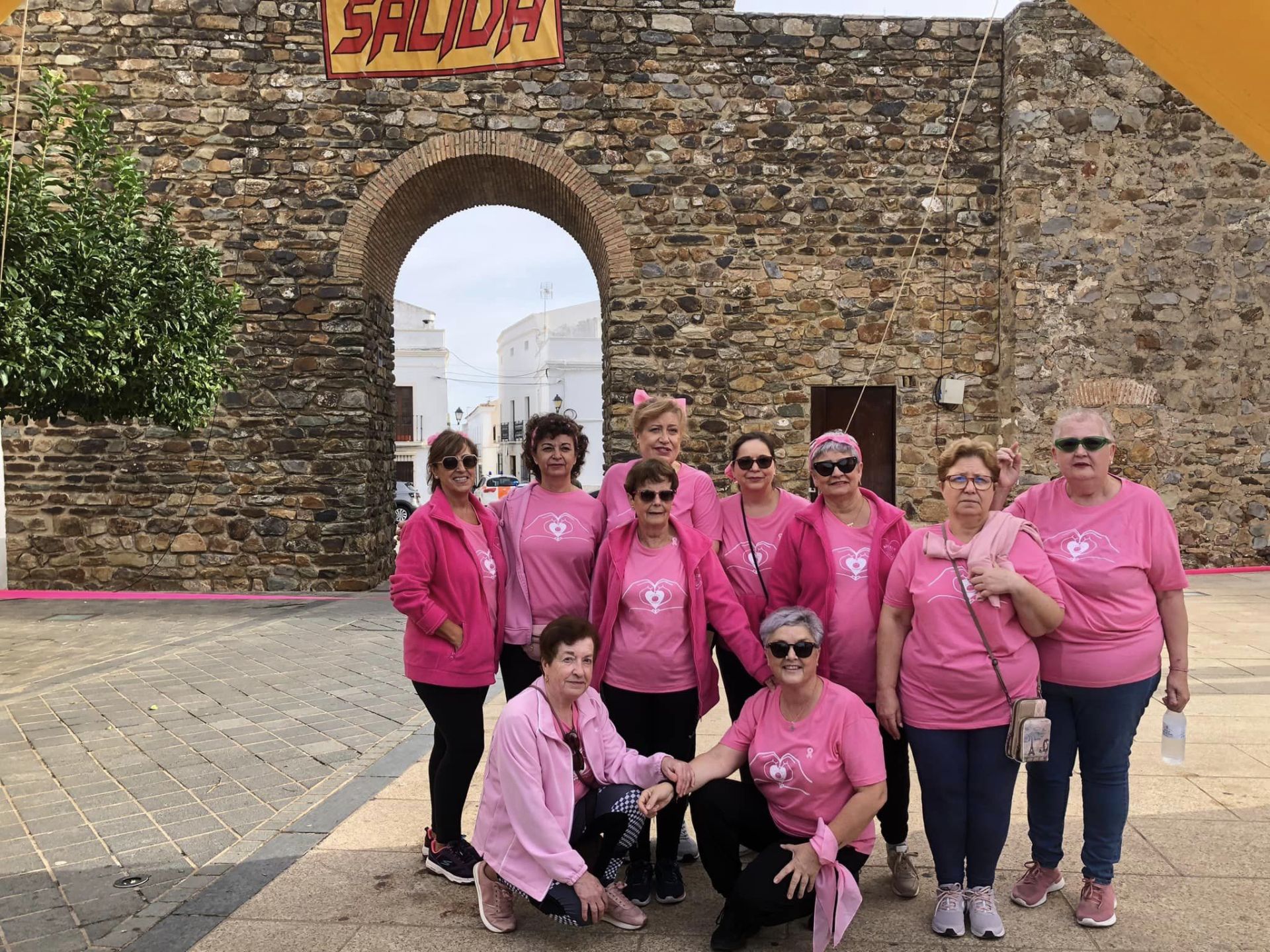 Un año más los ciudadanos se vuelcan con la marcha contra el cáncer de mama