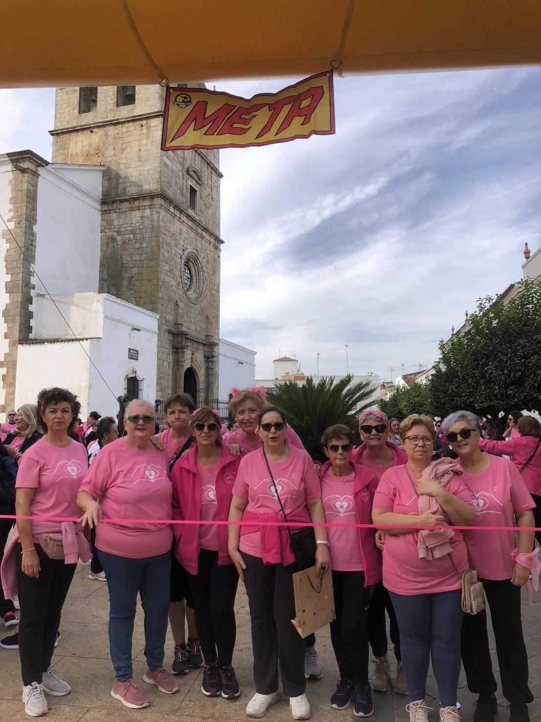 Un año más los ciudadanos se vuelcan con la marcha contra el cáncer de mama