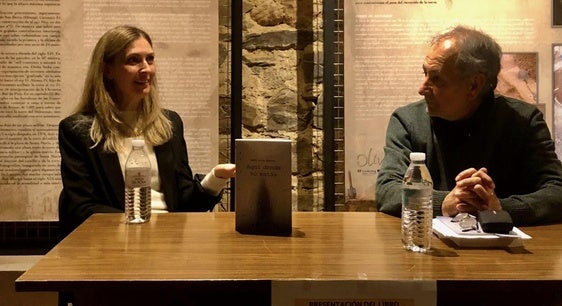 La escritora local Marisa Toribio desgranó su novela 'Aquí dónde no estás'