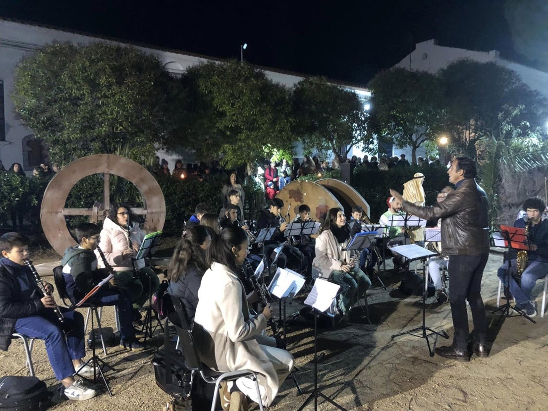 El Portal de Belén cobró vida en Olivenza y en San Benito