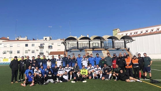 El Torneo Benéfico de Fútbol 7 recauda cientos de juguetes