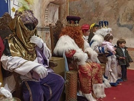 Imagen de archivo de la visita de los Reyes.