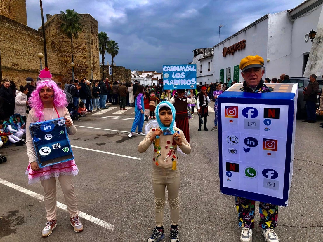 El mal tiempo no consiguió disminuir las ganas de carnaval de los oliventinos