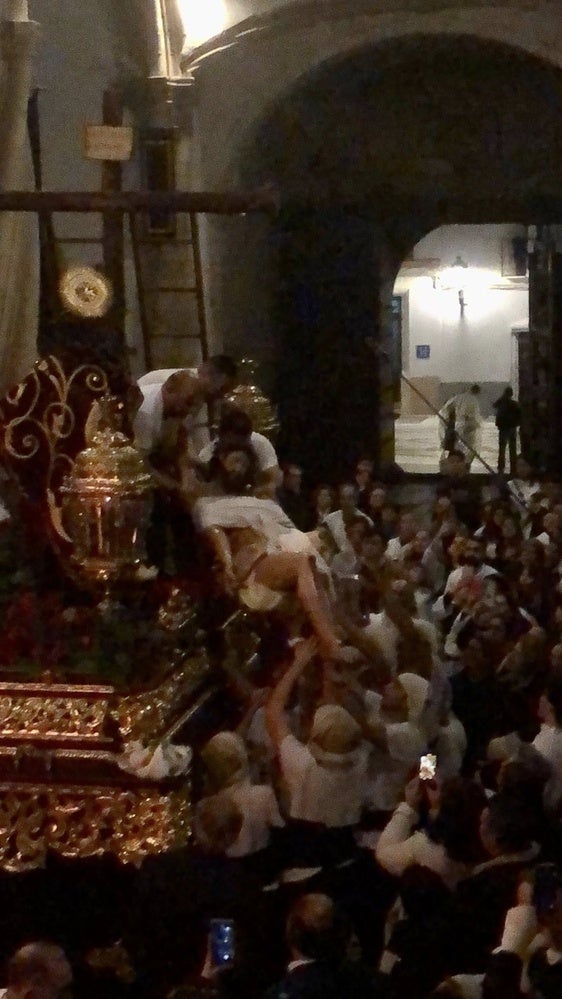 El descendimiento de Cristo marcó el jueves Santo