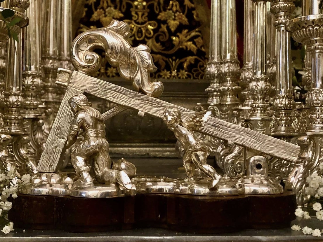 Jesús Orando en el Huerto estrenó nuevos faldones el martes Santo