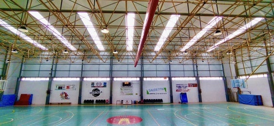 Finaliza la instalación de la nueva iluminación del Pabellón de Deportes