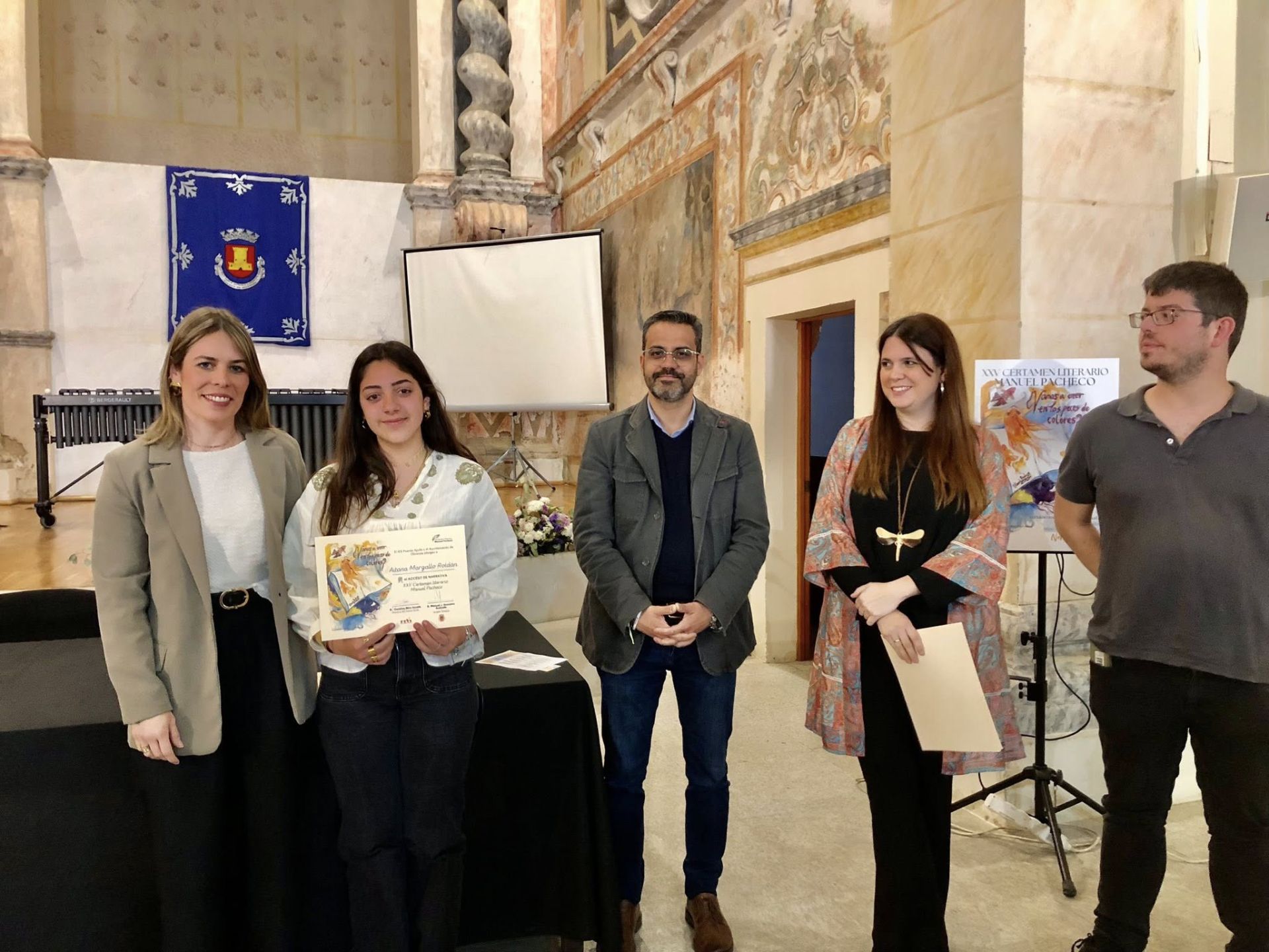 La presentación de &#039;La hija de la novicia&#039; de la oliventina Elena Álvarez cerró la Semana del Libro