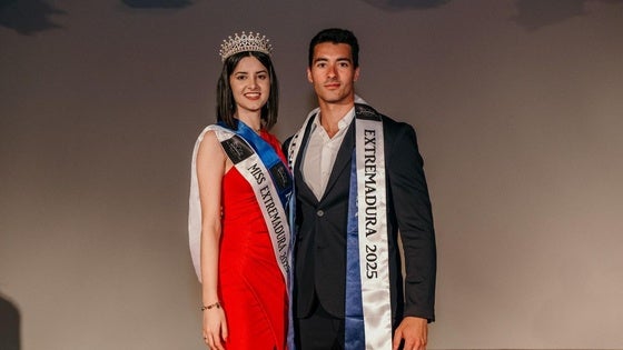 Miriam López y Raúl de Manuel, coronados Miss y Míster Embajadores de la Moda en Extremadura 2025