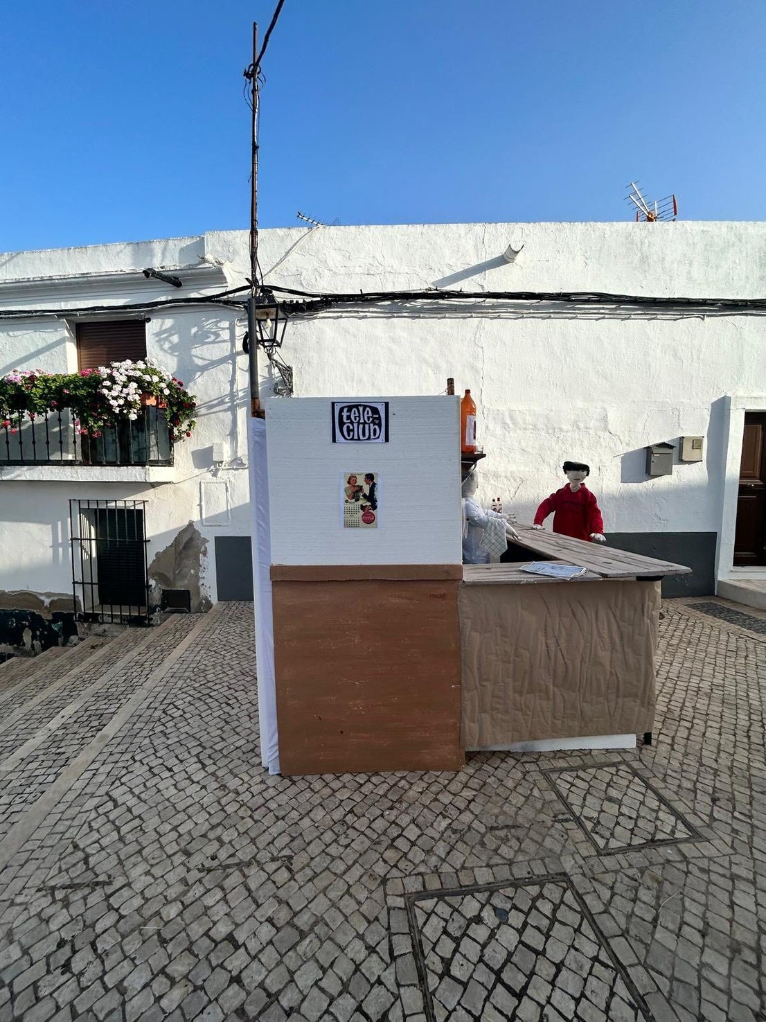 La Asociación de Costaleros 'Los Obreros' gana el concurso de Muñecas de San Juan con 'Lembranças'