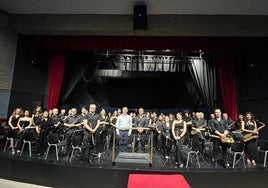 Los alumnos recibieron su título correspondiente.