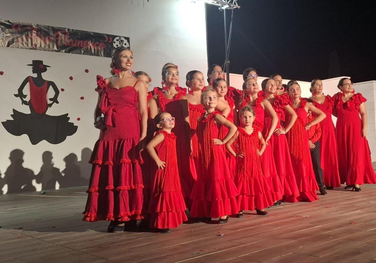 &#039;Rojo Compás&#039; desborda arte y emoción en el Festival de Aire Flamenco