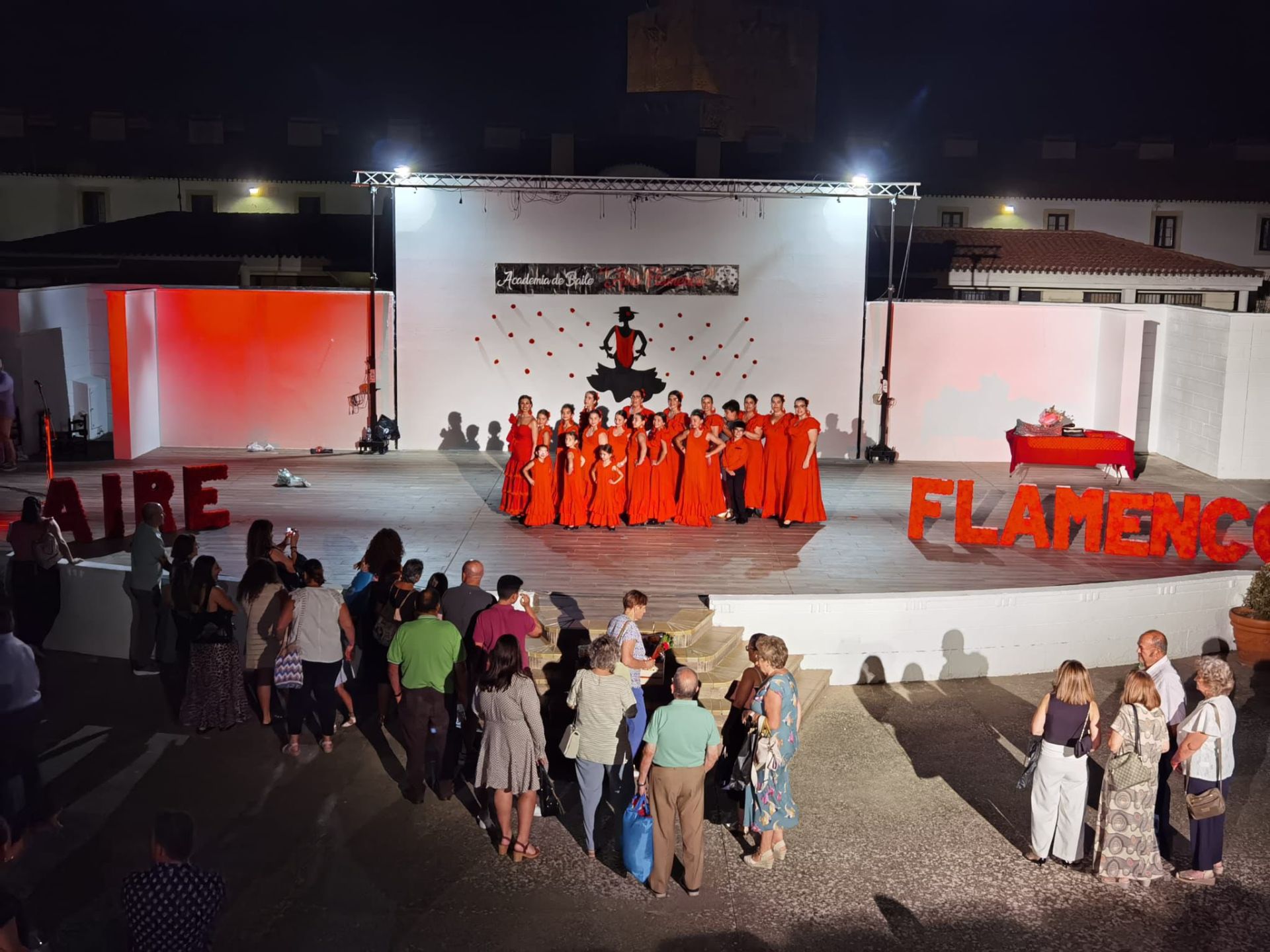 'Rojo Compás' desborda arte y emoción en el Festival de Aire Flamenco