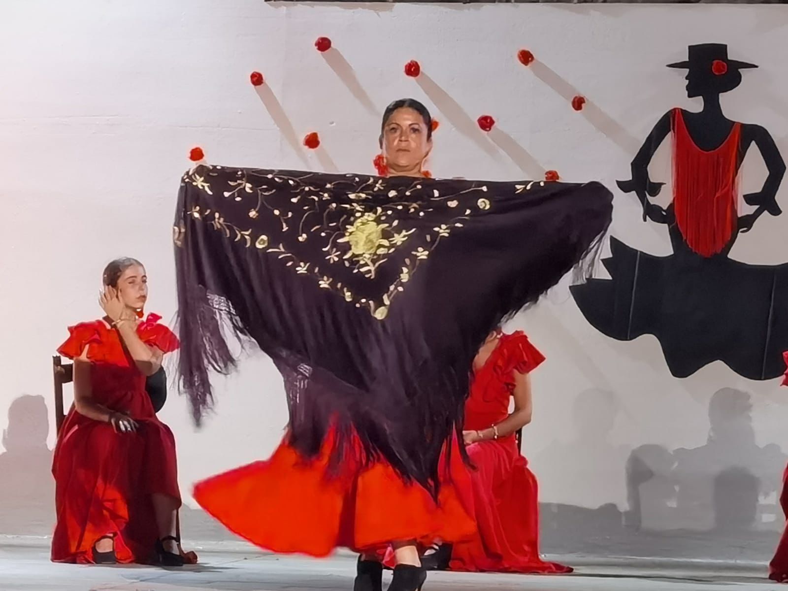 'Rojo Compás' desborda arte y emoción en el Festival de Aire Flamenco