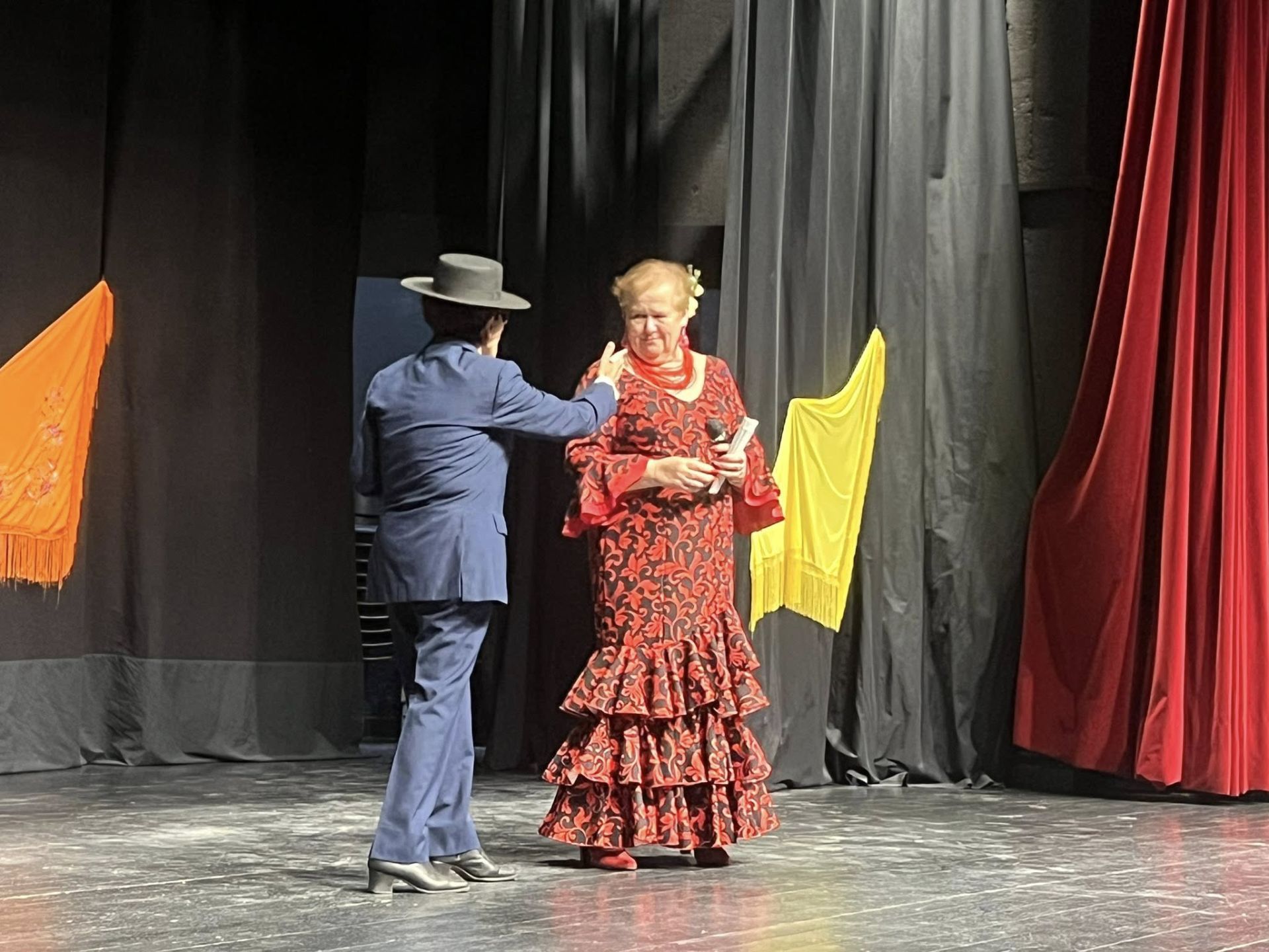 La copla brilló en Olivenza con las &#039;Raparigas&#039; y la Asociación &#039;La Esperanza&#039;