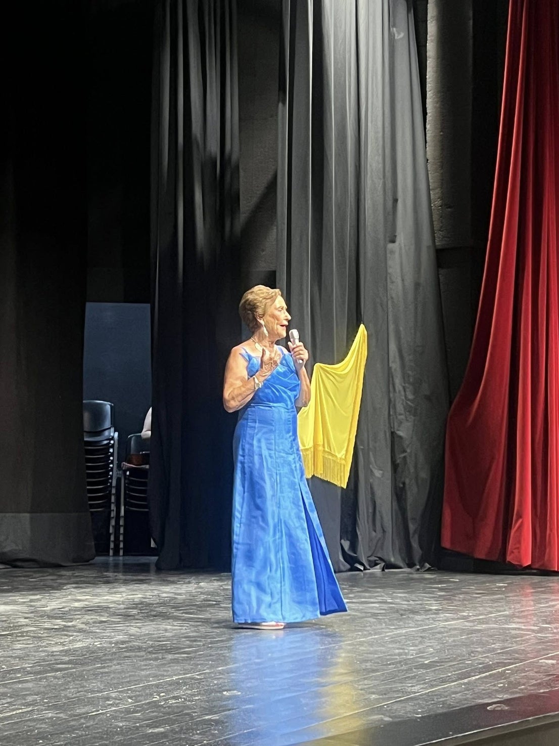 La copla brilló en Olivenza con las 'Raparigas' y la Asociación 'La Esperanza'