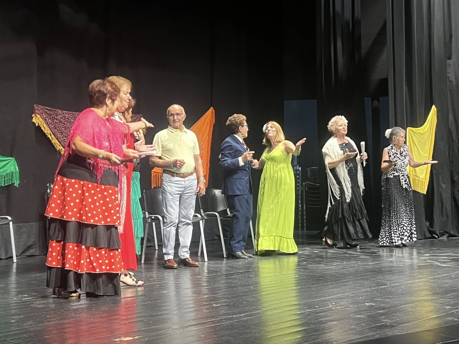 La copla brilló en Olivenza con las 'Raparigas' y la Asociación 'La Esperanza'