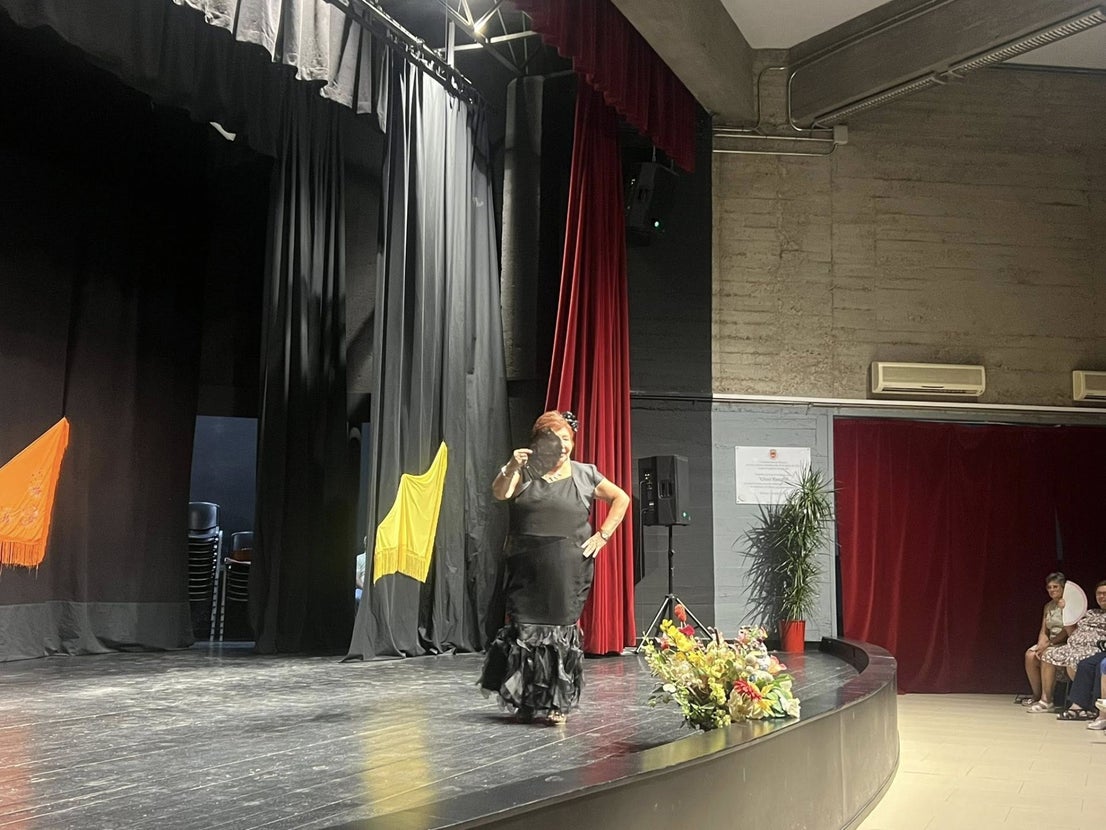 La copla brilló en Olivenza con las 'Raparigas' y la Asociación 'La Esperanza'