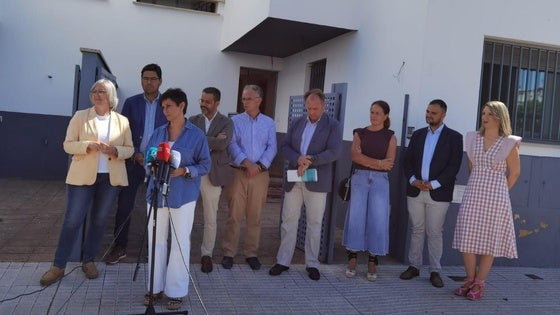 La ministra de Vivienda visita Olivenza para anunciar el desbloqueo de 35 viviendas del Sareb