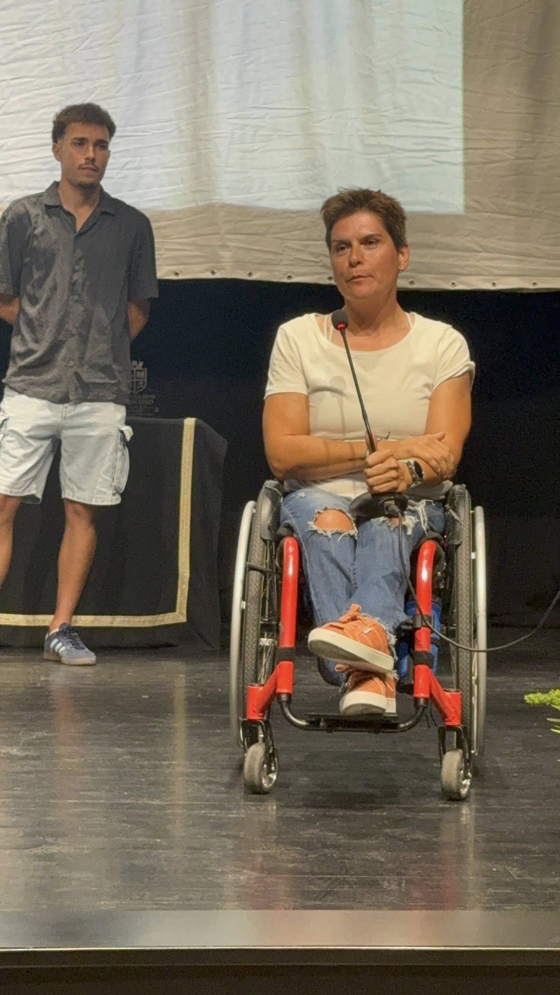 Siete vecinos, un restaurante, Flaméncoli y 'La Encina' premiados en la II Gala del Talento Oliventino