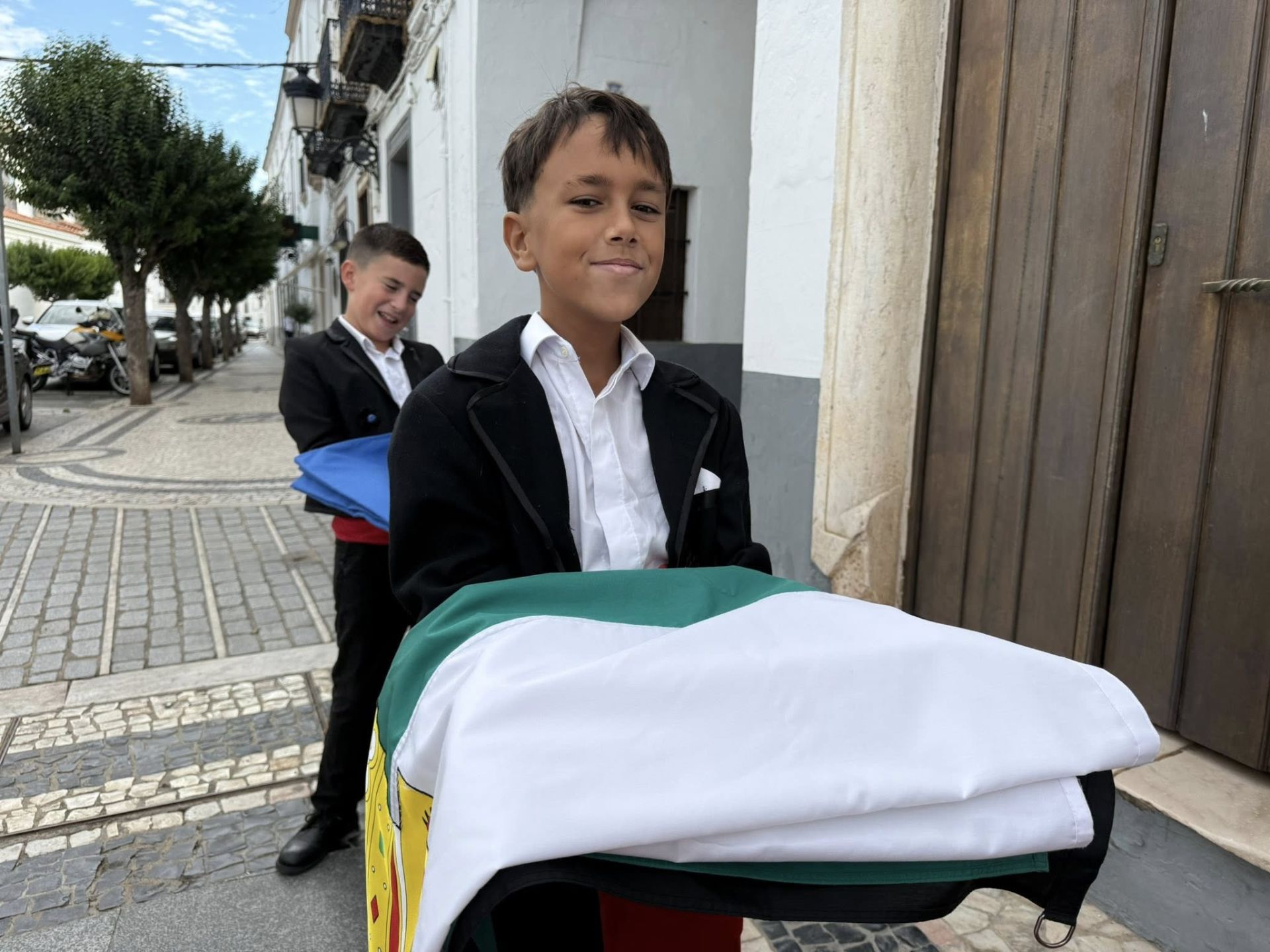 La procesión de la Virgen de Guadalupe marcó el Día de Extremadura
