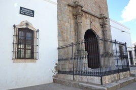 Entrada de la Iglesia de Santa MAría del Castillo.