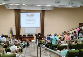 Momento previo al inicio de la charla.