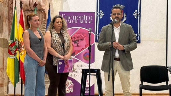 Mujeres gitanas de distintos puntos de Extremadura asisten al encuentro en Olivenza sobre salud e igualdad
