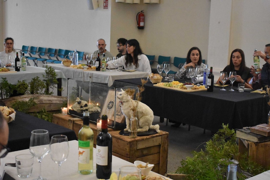 El Círculo del Ludófago sigue aunando literatura, cine y gastronomía en la 'Noche de Difuntos'