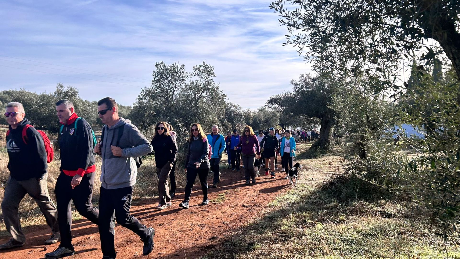 Más de doscientos senderistas disfrutaron la II Ruta de Al(M)or por la Sierra de Alor