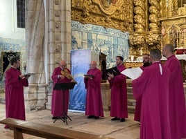 El Coro Amadeus inundó la Magdalena de Canto Gregoriano