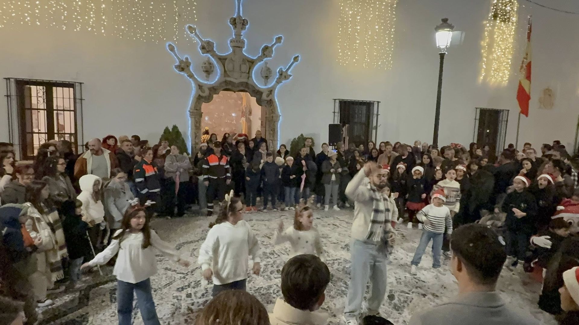 La ciudad arranca la programación navideña con las actividades del encendido