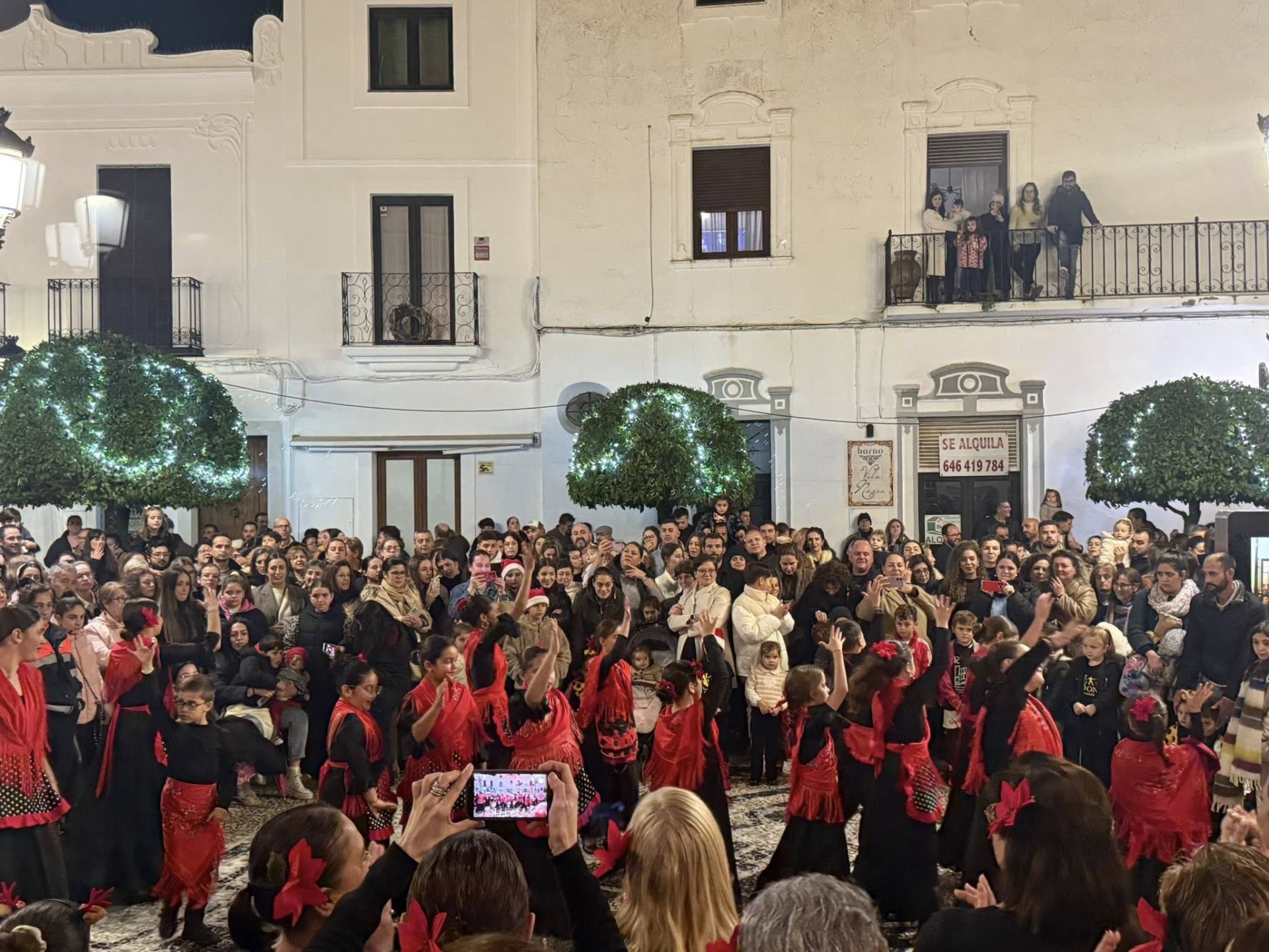 La ciudad arranca la programación navideña con las actividades del encendido