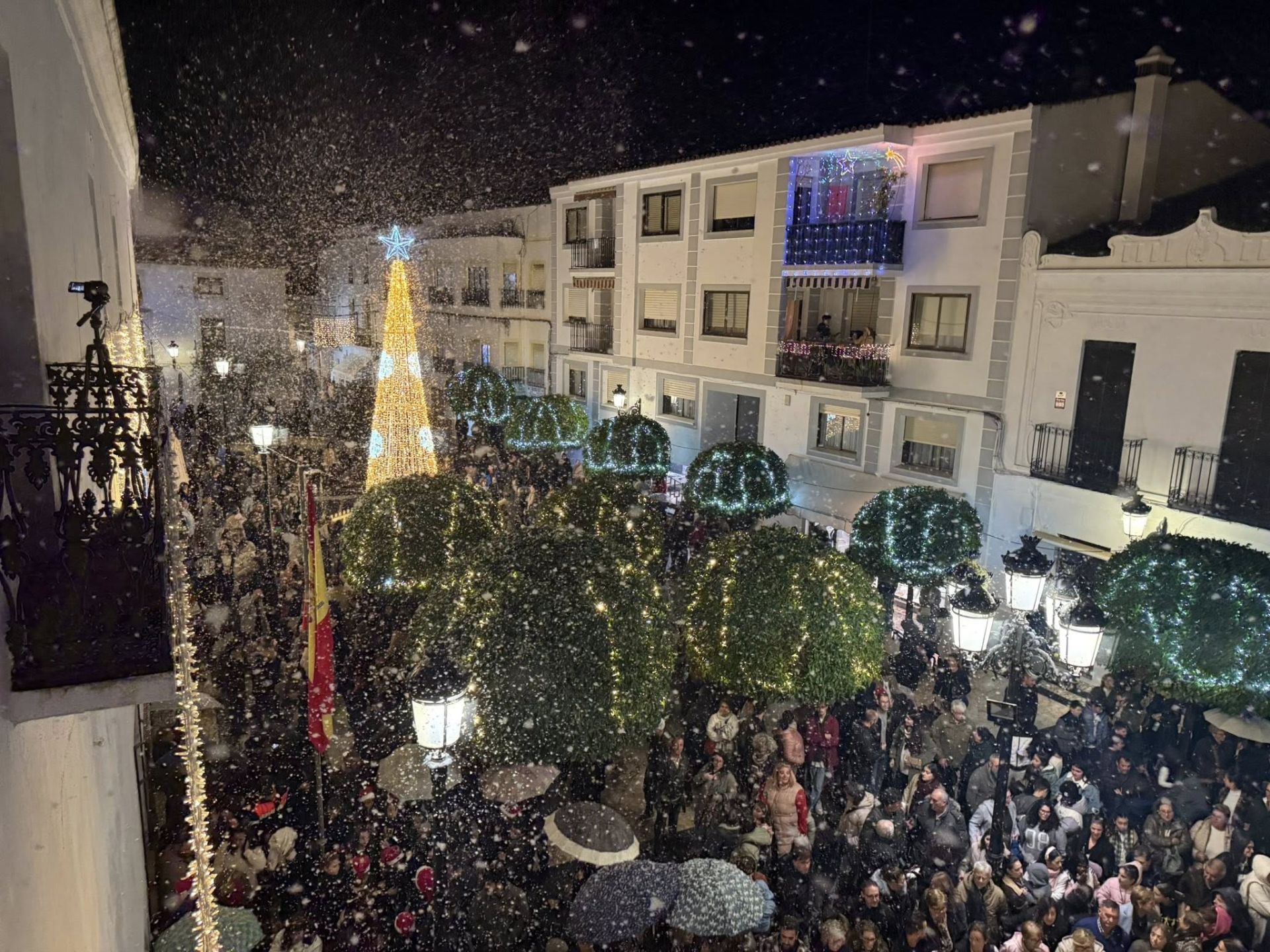 La ciudad arranca la programación navideña con las actividades del encendido