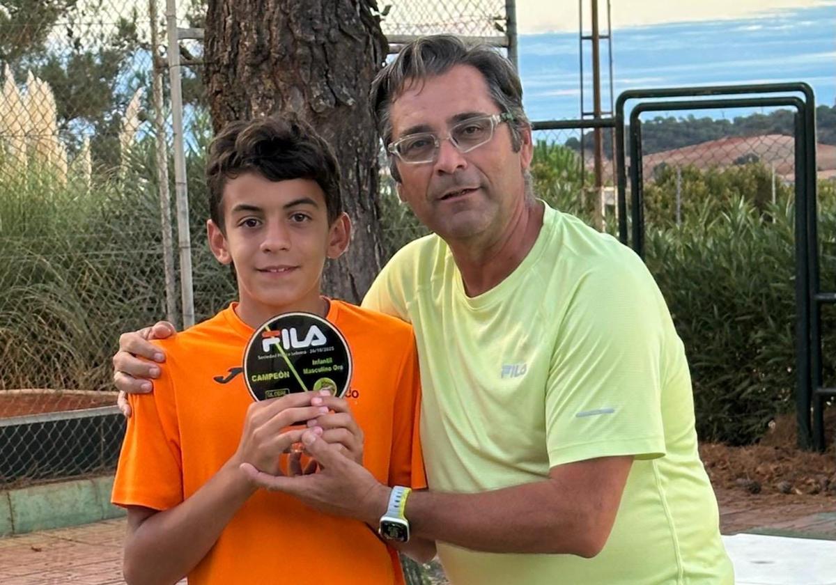 El joven oliventino Jorge Costa.