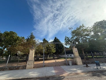 Ante la alerta amarilla por fuertes vientos se cierran los parques y jardines locales