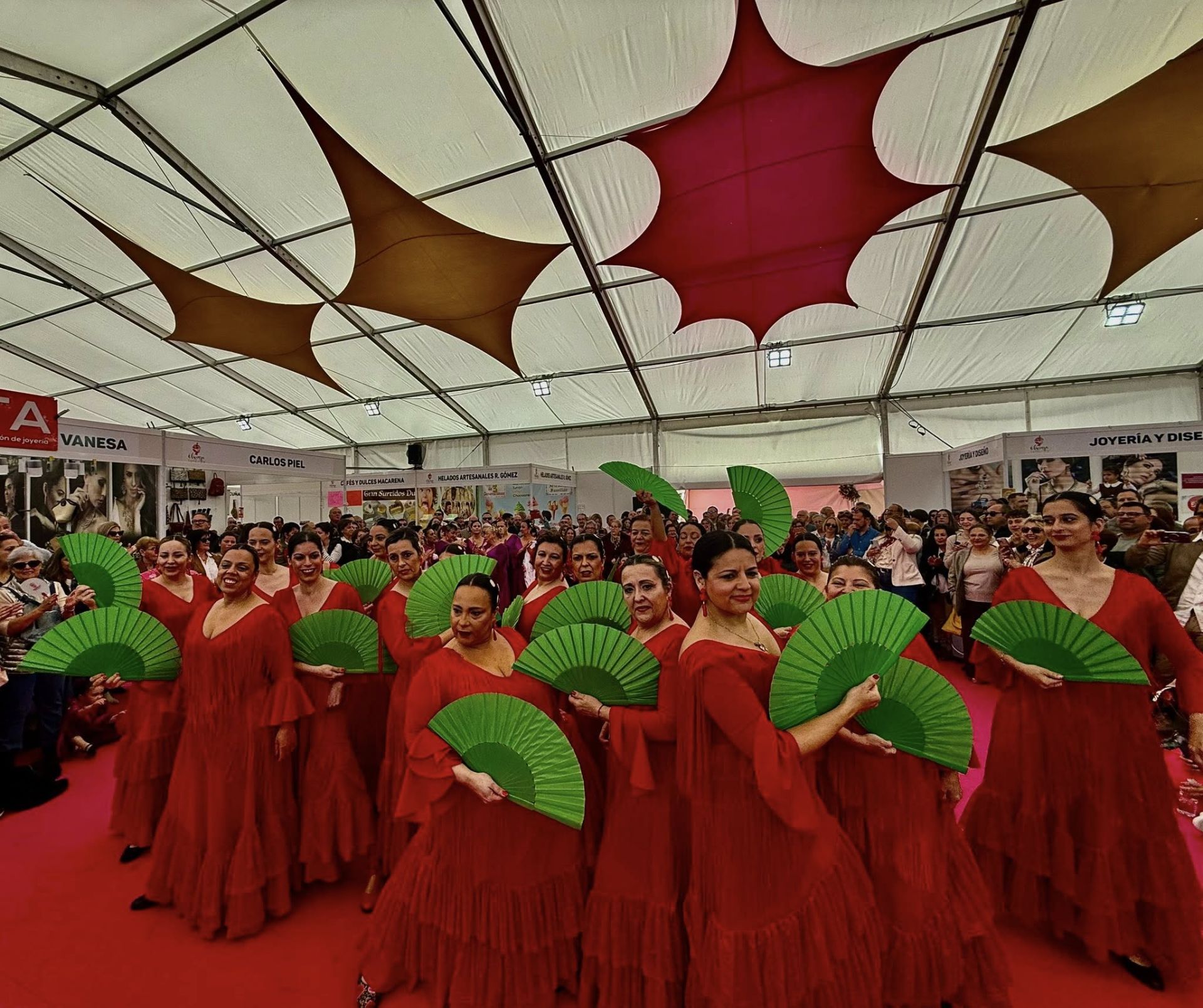 La actuación de 'Olivenza es Flamenca' cerró el programa cultural de la Feria